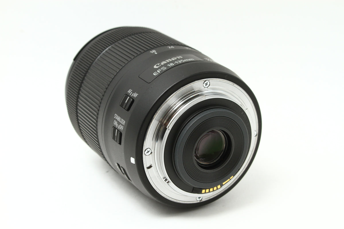 EF-S 18-135/3.5-5.6 IS USM