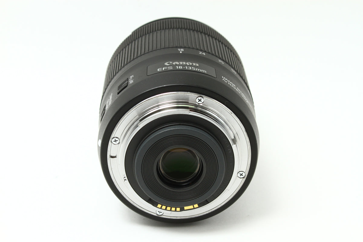 EF-S 18-135/3.5-5.6 IS USM