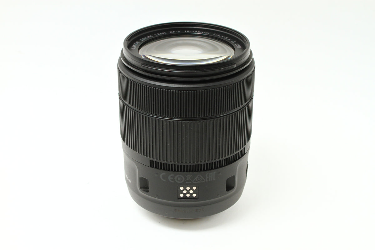 EF-S 18-135/3.5-5.6 IS USM