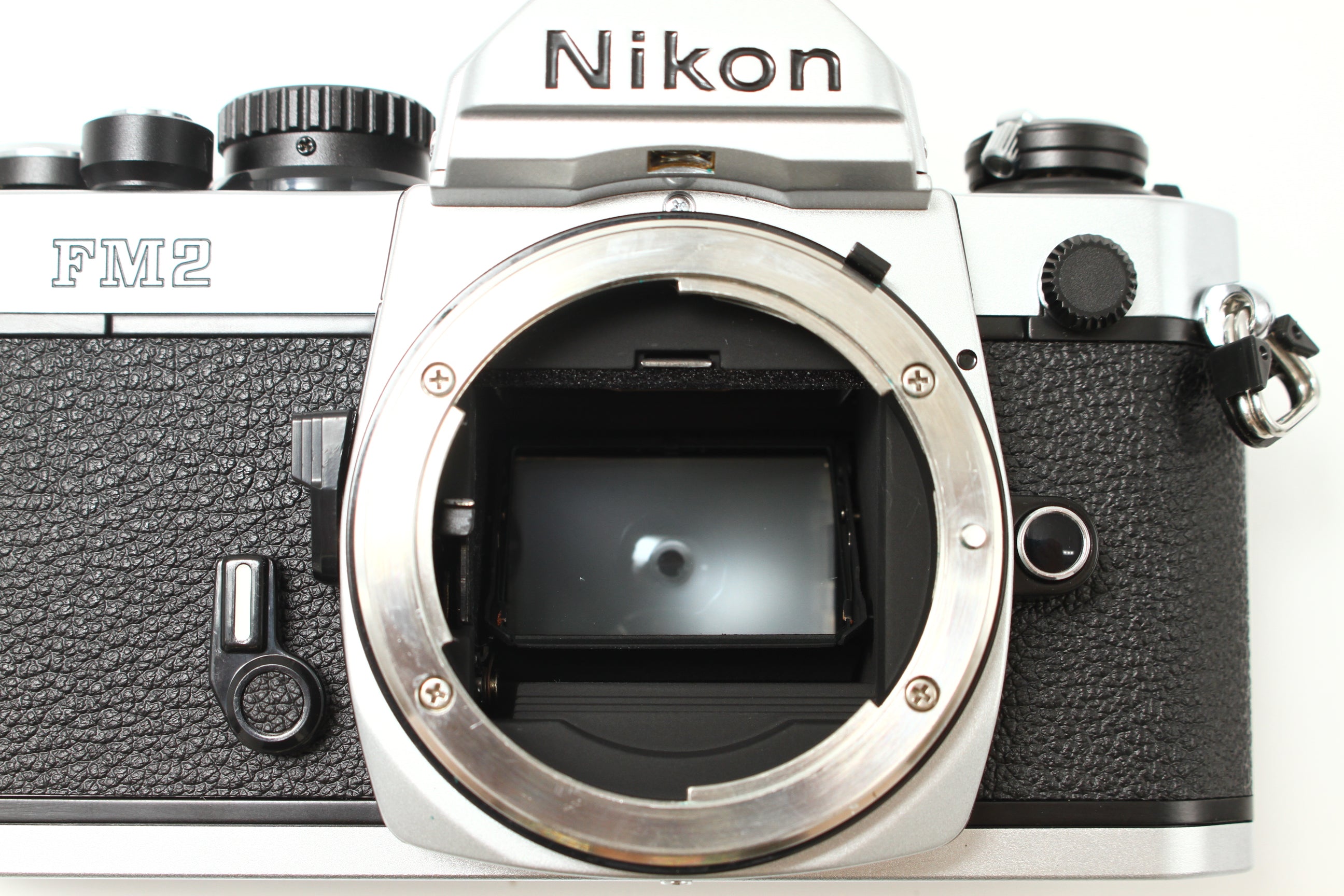 NIKON NEW FM2 シルバー　レンズ付き Nikon (ニコン) New FM2 シルバー フィルムカメラ 一眼レフ – にっしん