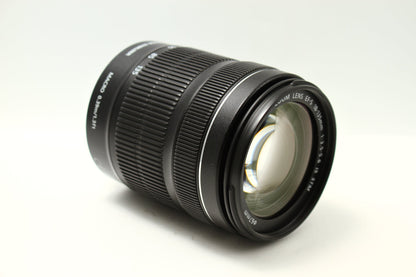 EF-S 18-135/3.5-5.6 IS STM