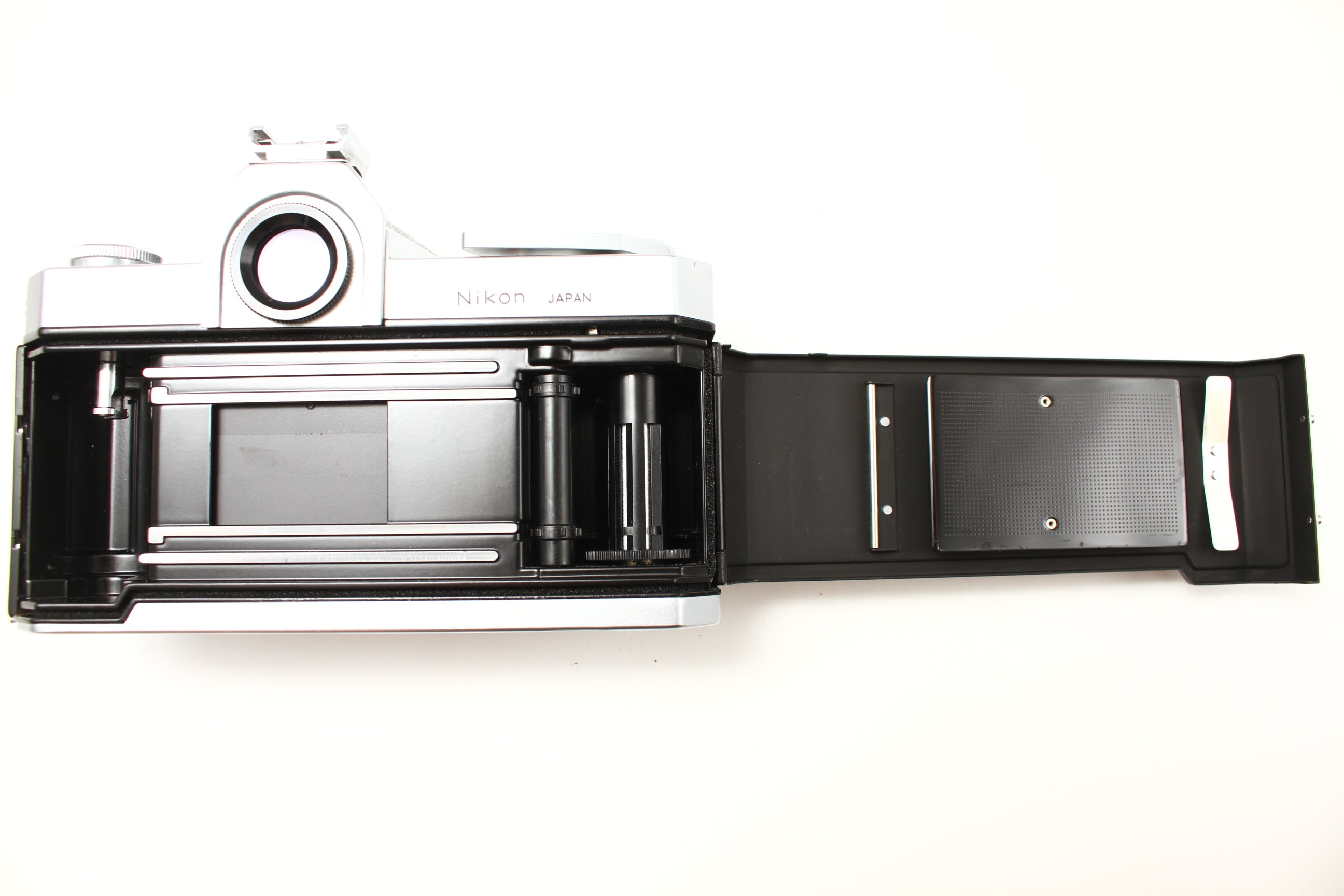 Nikon (ニコン) Nikomat FTN シルバー フィルムカメラ 一眼レフ – にっ