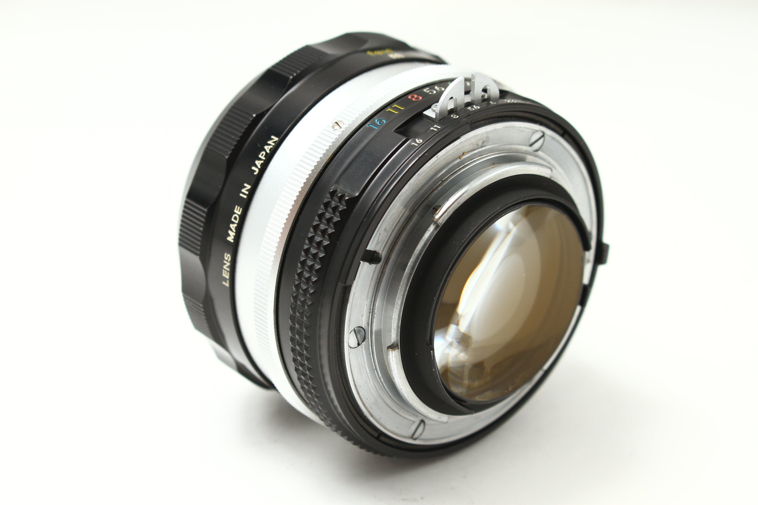 ま*さ様 Nikon Fマウント（NIKKOR）MFレンズ4本（Ai対応） ニコン歴20年の写真家が厳選した「NIKKOR Zレンズ」必携の3本はこれだ