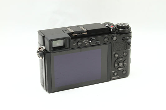 LUMIX DC-GX7 Mark III ブラック + 12-32 レンズキット