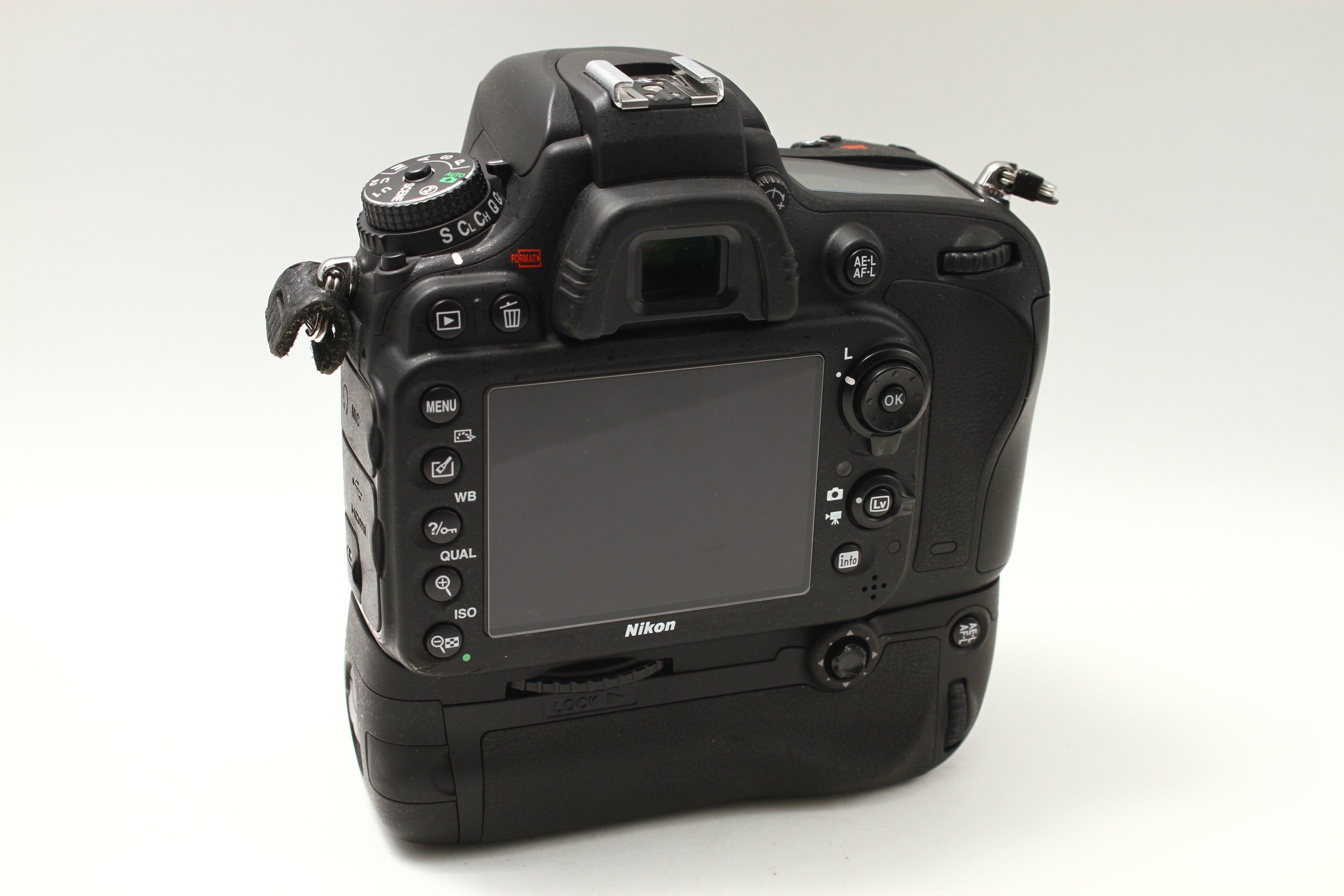 Nikon (ニコン) D610 + MB-D14 デジタルカメラ 一眼レフ – にっ Nikon (ニコン) D610 + MB-D14 デジタルカメラ 一眼レフ – にっ