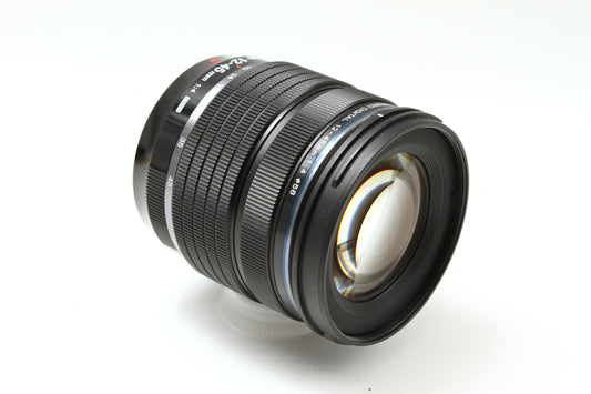M.ZUIKO DIGITAL 12-45/4 PRO