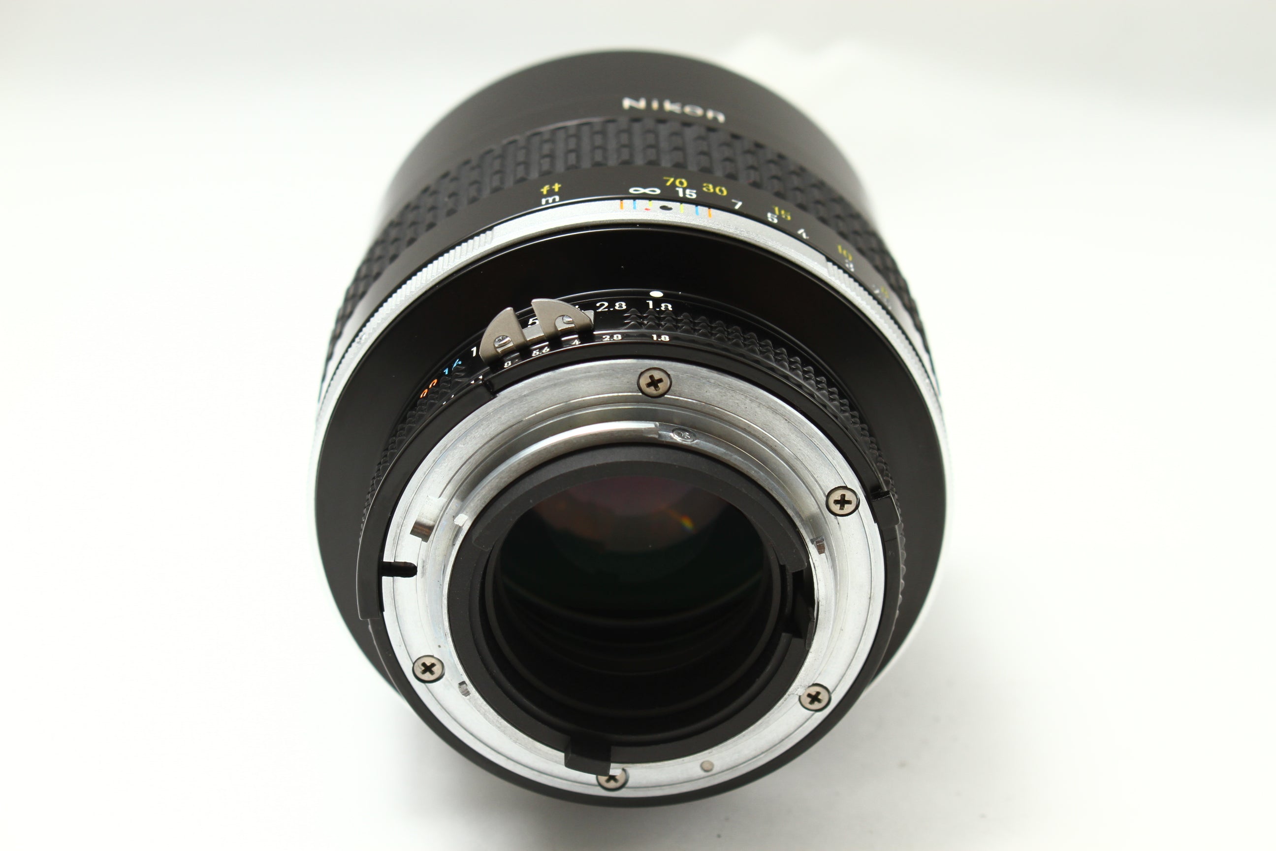 Nikon (ニコン) Ai-S 105/1.8 レンズ MF一眼用 – にっしんカメラ
