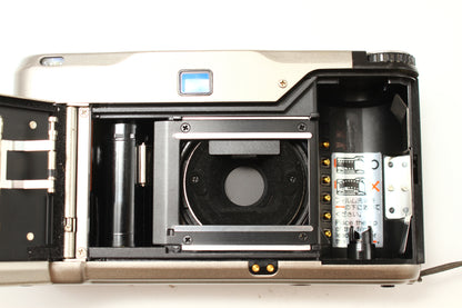 T2 チタン Sonnar T* 38/2.8