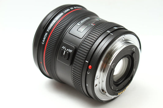 EF 8-15/4 L FISHEYE USM