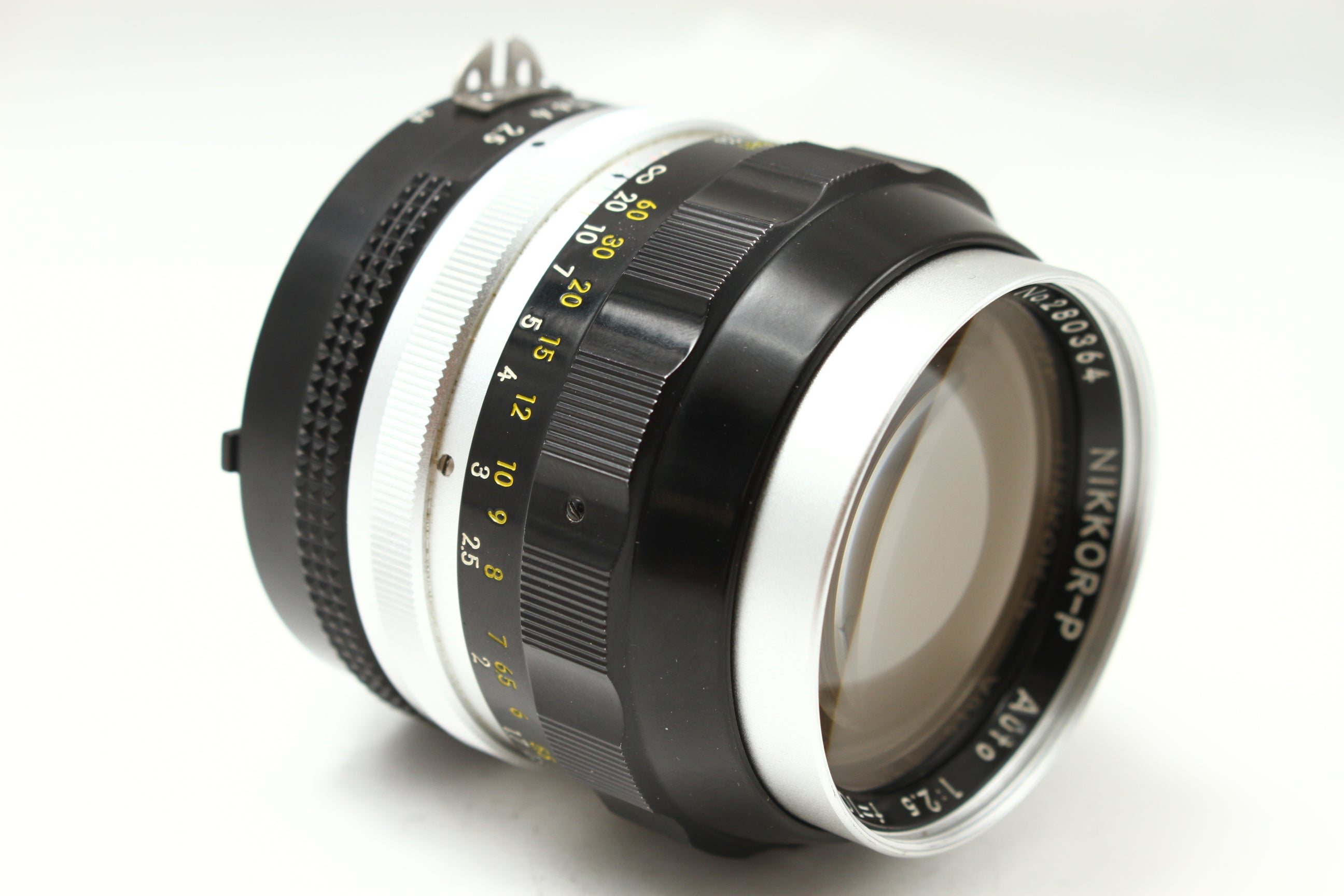 Nikon (ニコン) P Auto 105/2.5 (Ai改) レンズ MF一眼用 – にっしん