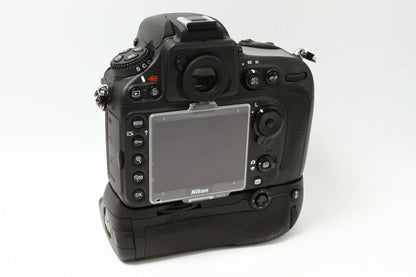 D800 + MB-D12