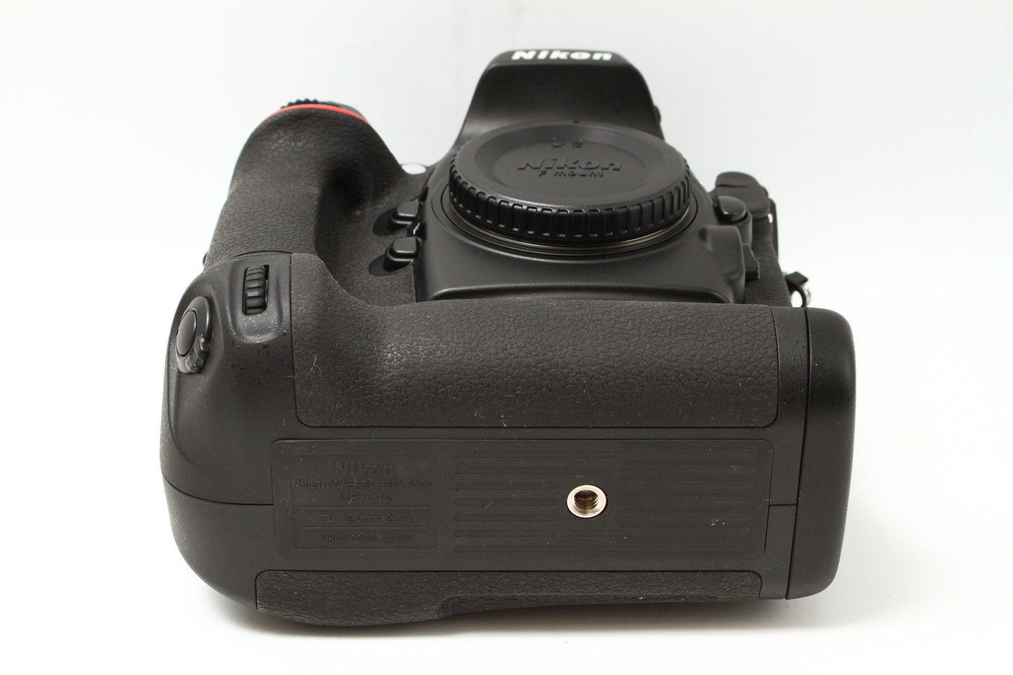 D800 + MB-D12