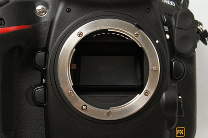 D800 + MB-D12