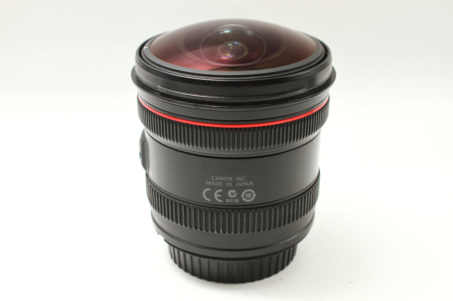 EF 8-15/4 L FISHEYE USM