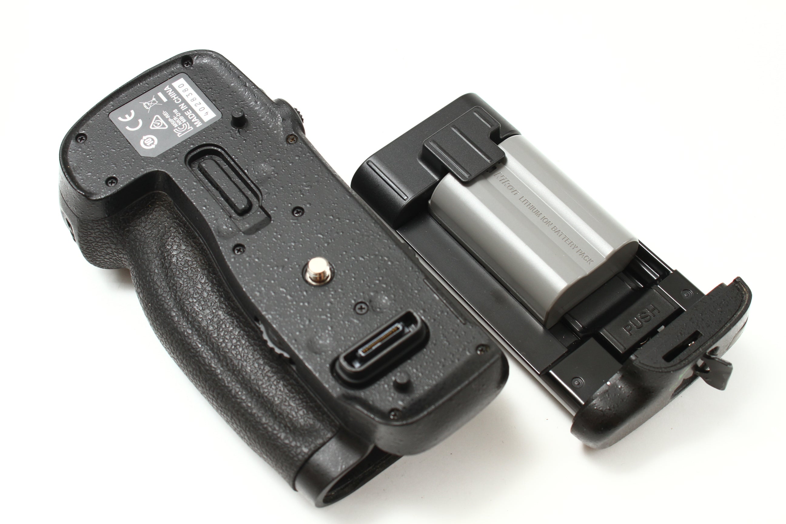 Nikon (ニコン) D850 + MB-D18 デジタルカメラ 一眼レフ – にっしん