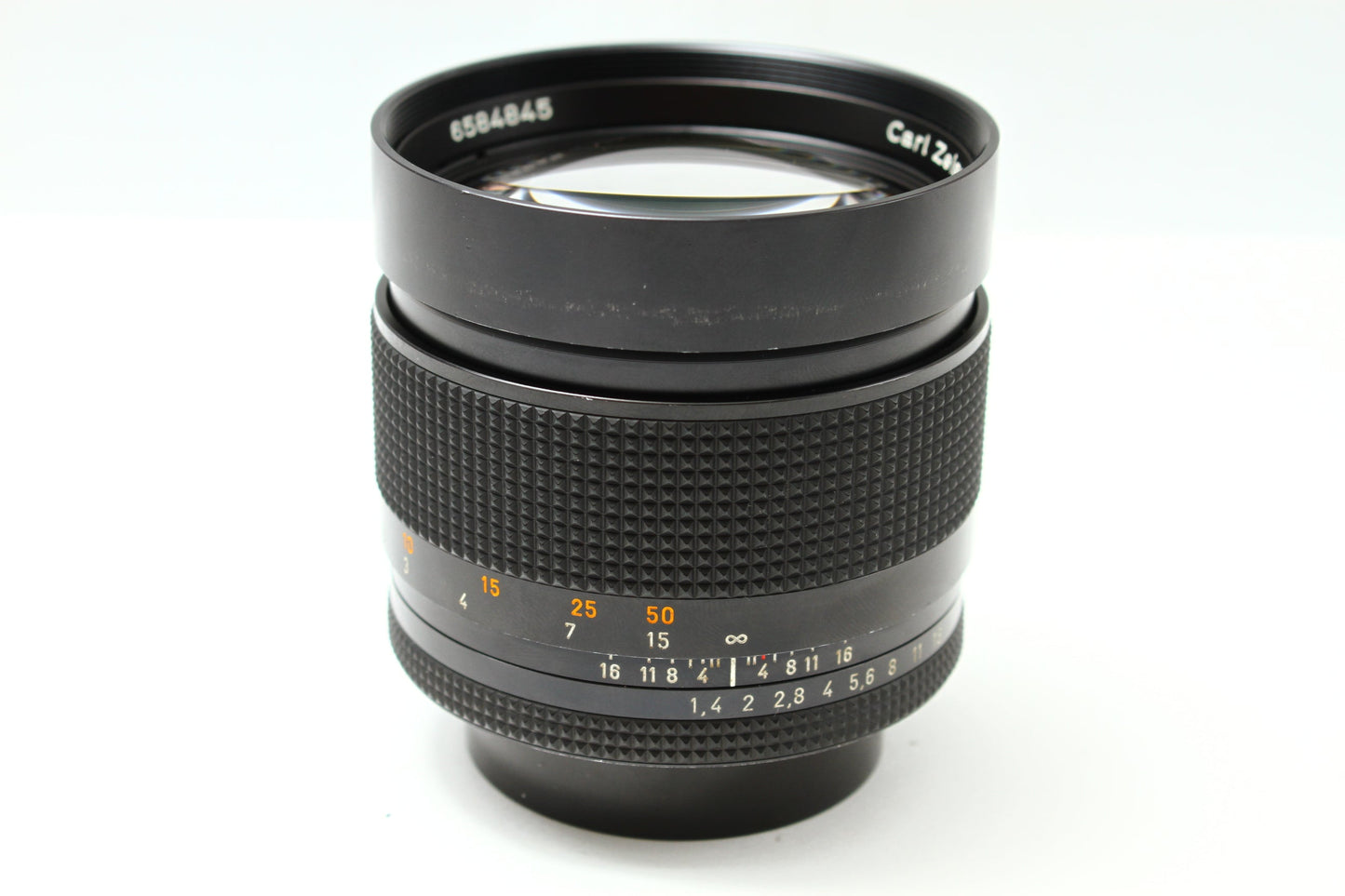 Planar プラナー T* 85/1.4 AEG