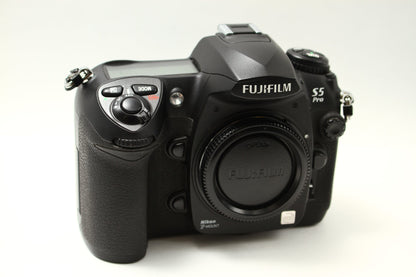 FinePix S5 PRO