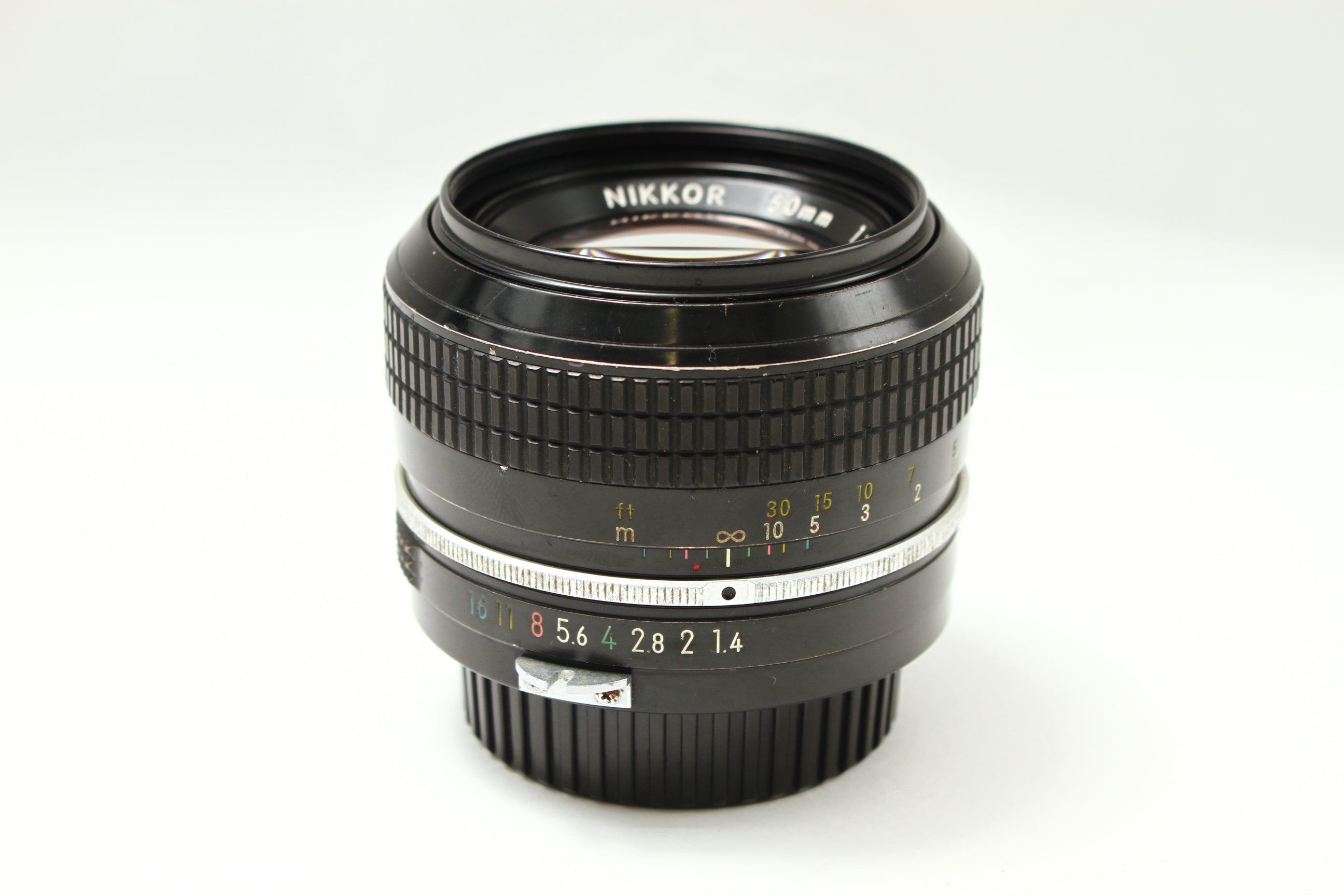 Nikon (ニコン) NEW NIKKOR 50/1.4 レンズ MF一眼用 – にっしんカメラ