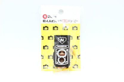 Twin-lens reflex camera kewpie yellow